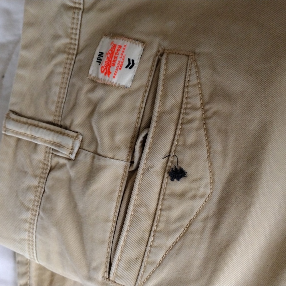 Like new Khaki Superdry pants - Picture 5 of 10